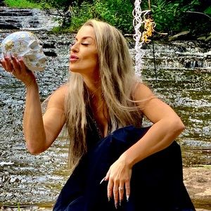 Meet your Posher, Tiffany